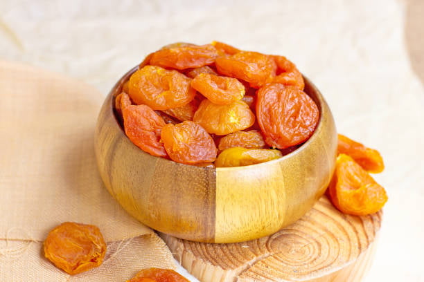 قیمت خرید آلو بخارا خشک زرد  + فروش ویژه